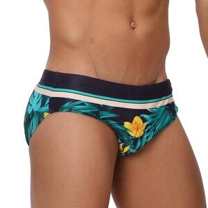 UXH Brand Men Swim Briefs Low Waist Tight Fit Sexy Swimwear swim bottoms NWOT